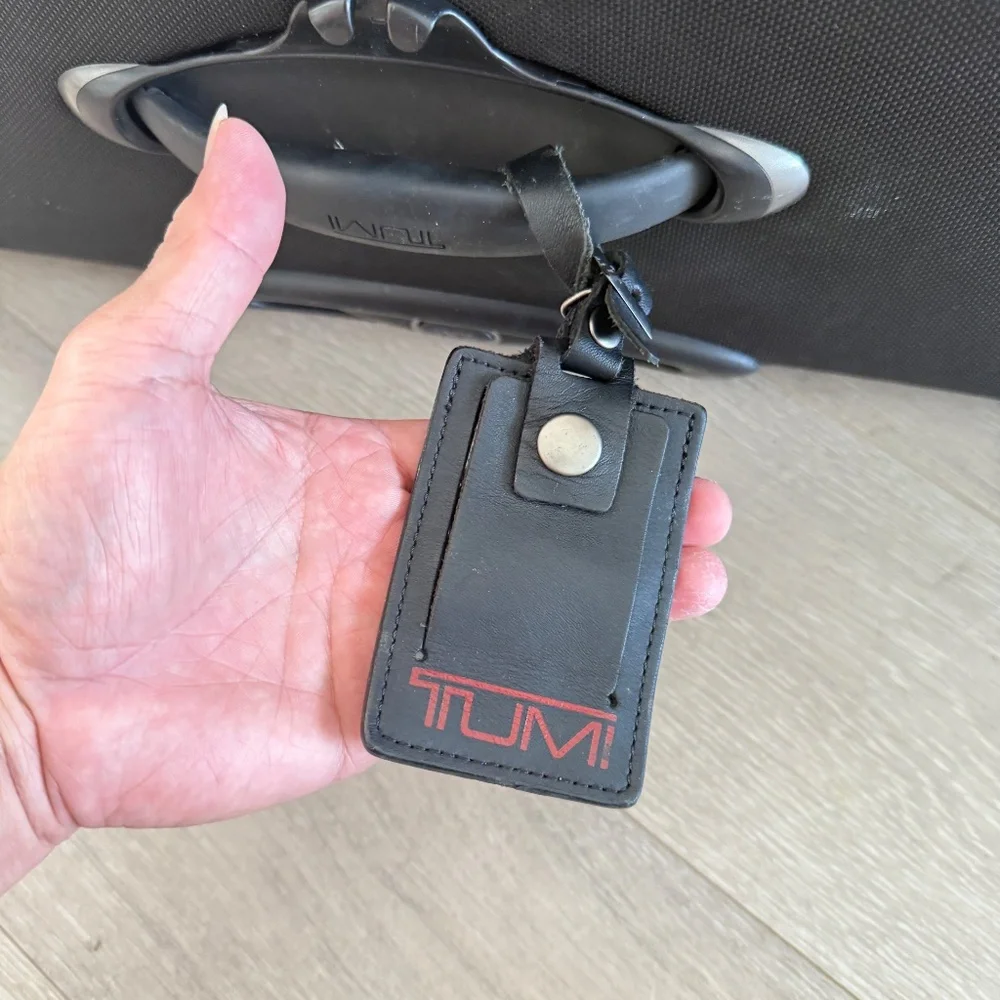 Tumi Black ‘Alpha 2’ Continental 4-Wheeled Spinner‎ Large Checkable Suitcase